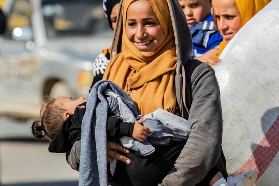 Woman and child. Photo: Delil Souleimain/Unicef